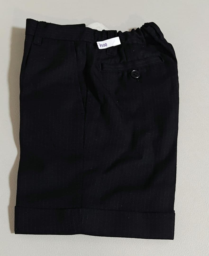 バーバーリー　キッズ ブラックストライプスーツ 110cm