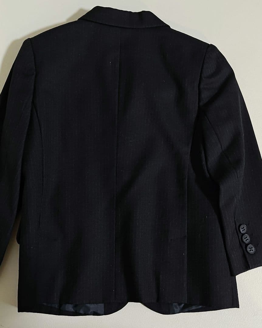 バーバーリー　キッズ ブラックストライプスーツ 110cm