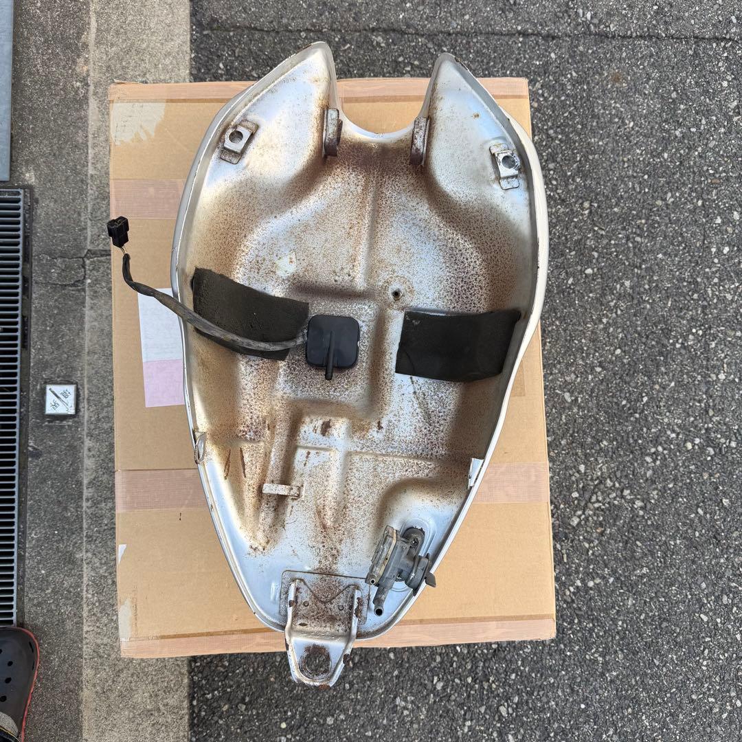 GSX250FX（バリオス2と同じ）ガソリンタンク