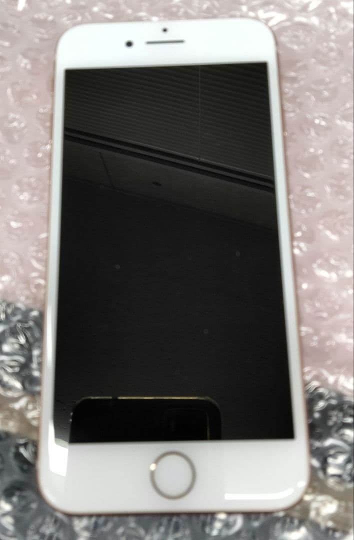 au SIMロックなし MQ7A2J/A iPhone 8 64GB ゴールド