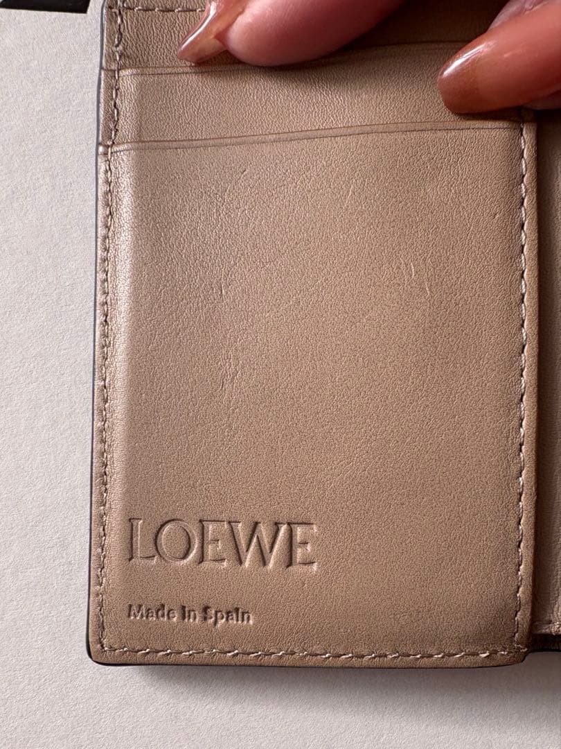 値下げLOEWE ロエベ 三つ折財布トライフォールド ウォレットサンド ベージュ