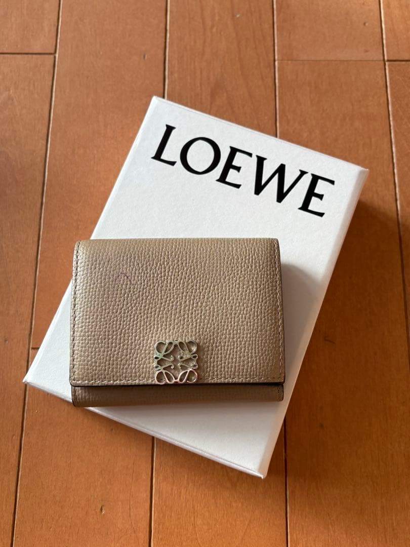 値下げLOEWE ロエベ 三つ折財布トライフォールド ウォレットサンド ベージュ