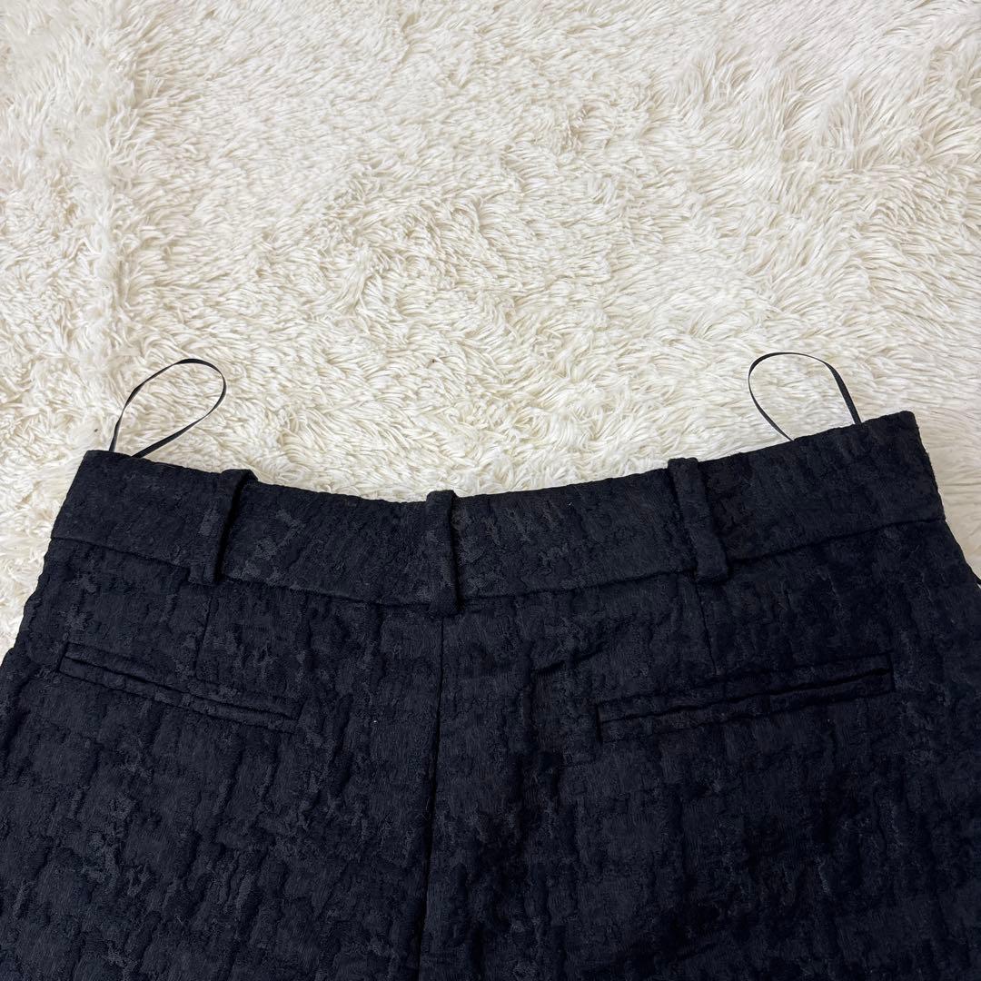ことりショートパンツM 黒　ジャガード　シルク混　ゴールド金具