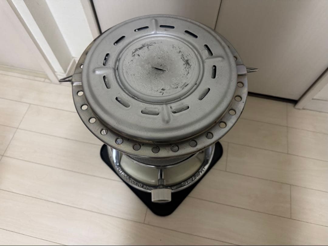 フジカハイペット 石油ストーブKSP-229-21Cアウトドアにも流行　難あり