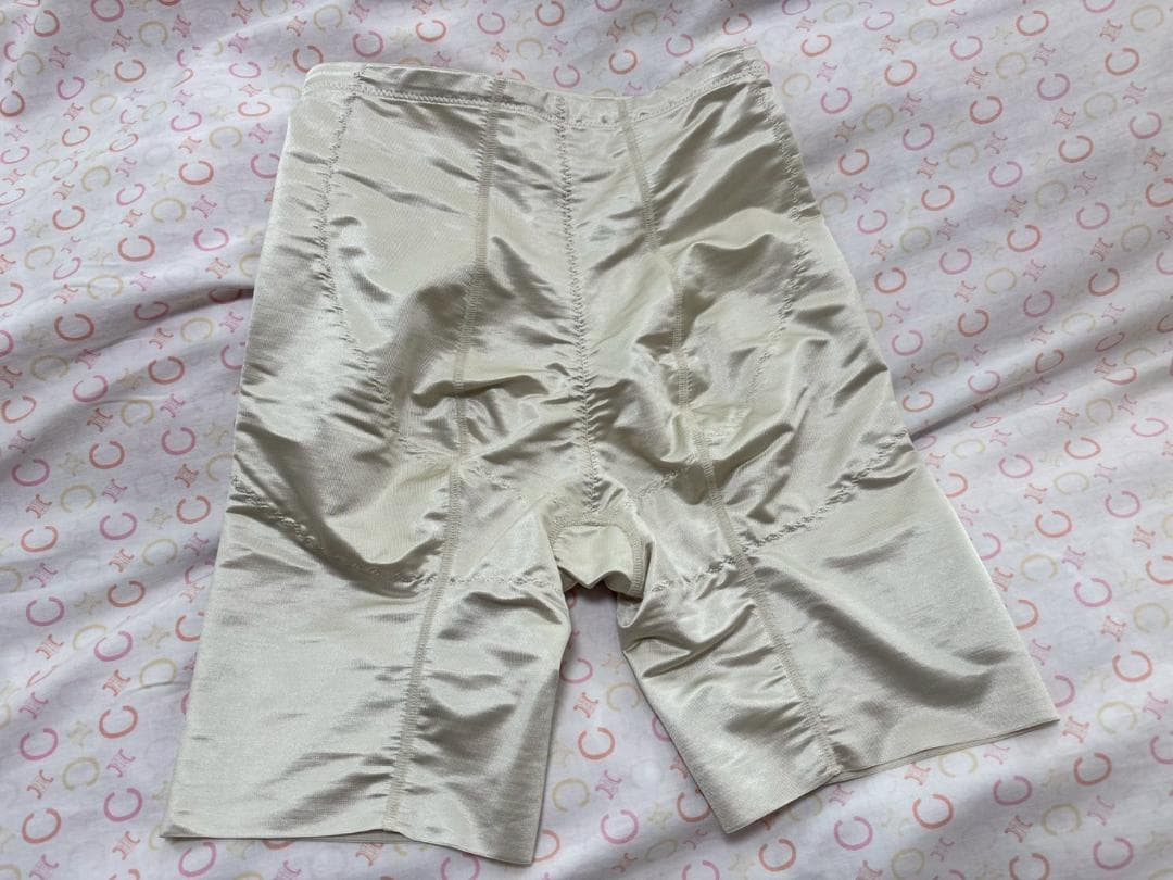 【値下げ】バックレスビスチェ【F70】　ガードル【M】　BRIDALBEAUTÉ