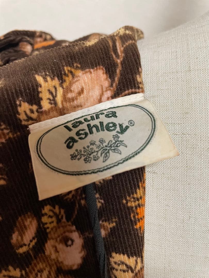 ローラアシュレイ 茶色コーデュロイワンピース