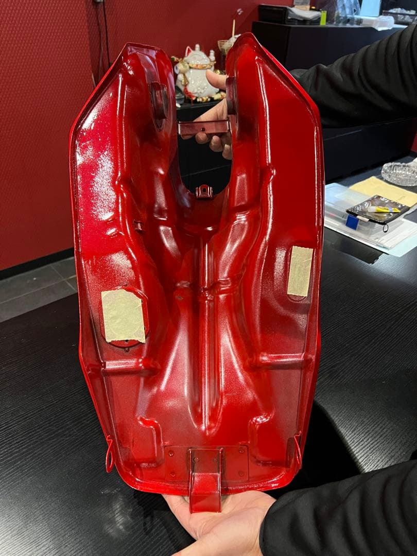 Kawasaki GPZ400 新品燃料タンク