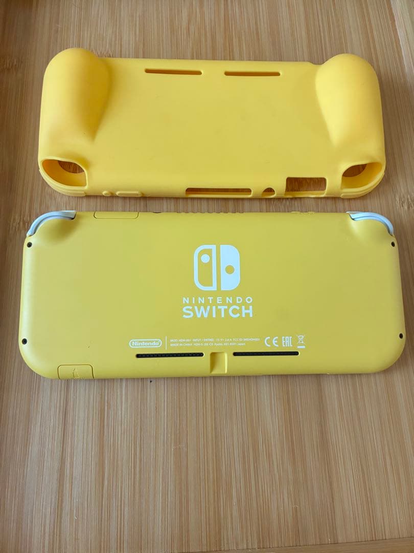 Nintendo Switch Lite イエロー 本体　付属品付き