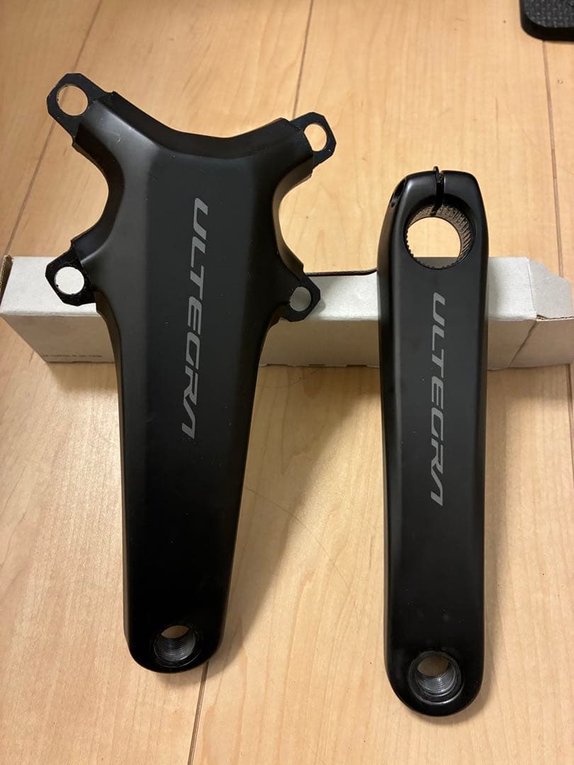 SHIMANO ULTEGRA クランクセット FC-R8100 165mm