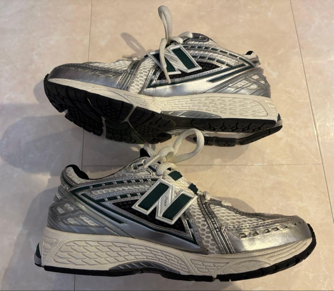 ニューバランス newbalance M1906REU 24㎝