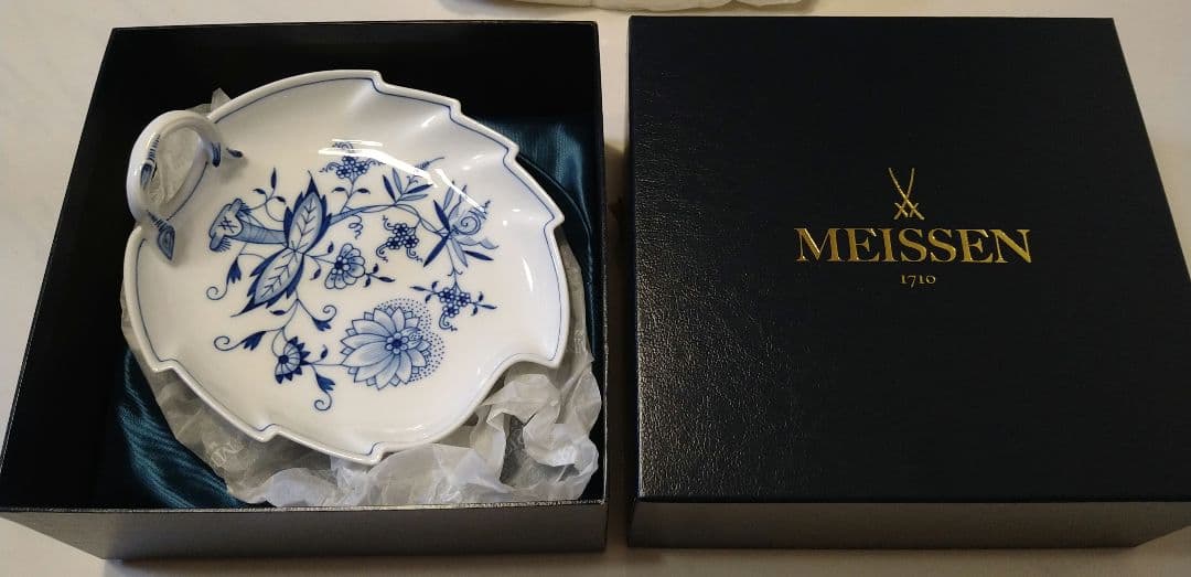 【新品・未使用】MEISSEN 花柄葉型皿 陶磁器製