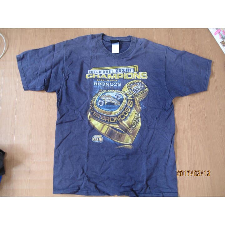 第33回スーパーボウル チャンピオン デンバー・ブロンコス 記念Tシャツ