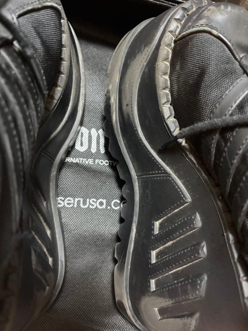 Demonia ブラック スニーカー 箱付き