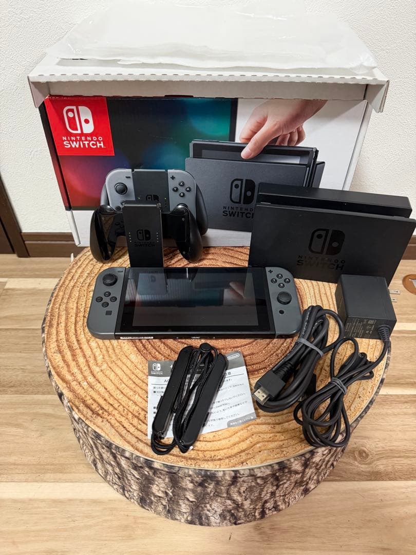 Nintendo Switch ニンテンドースイッチ本体　グレー③