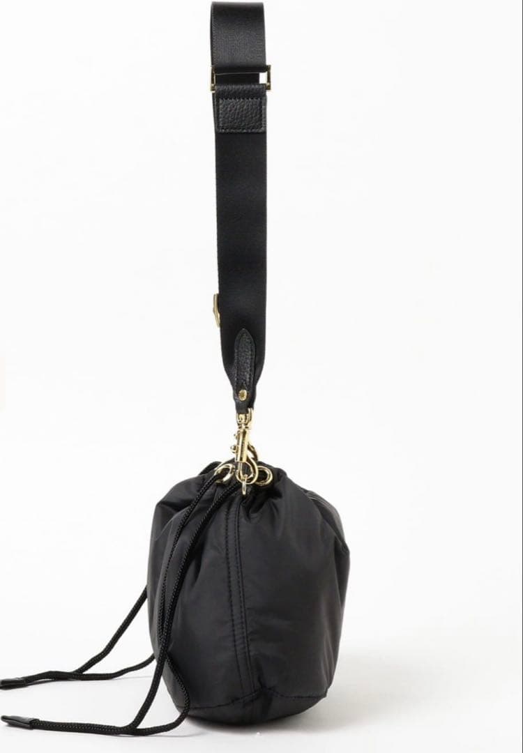 未使用　シータ　パランティカ　ブラック ナイロン ショルダーバッグ