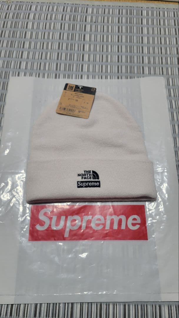 マ*サ様 Supreme×THE NORTH FACE ビーニーホワイト