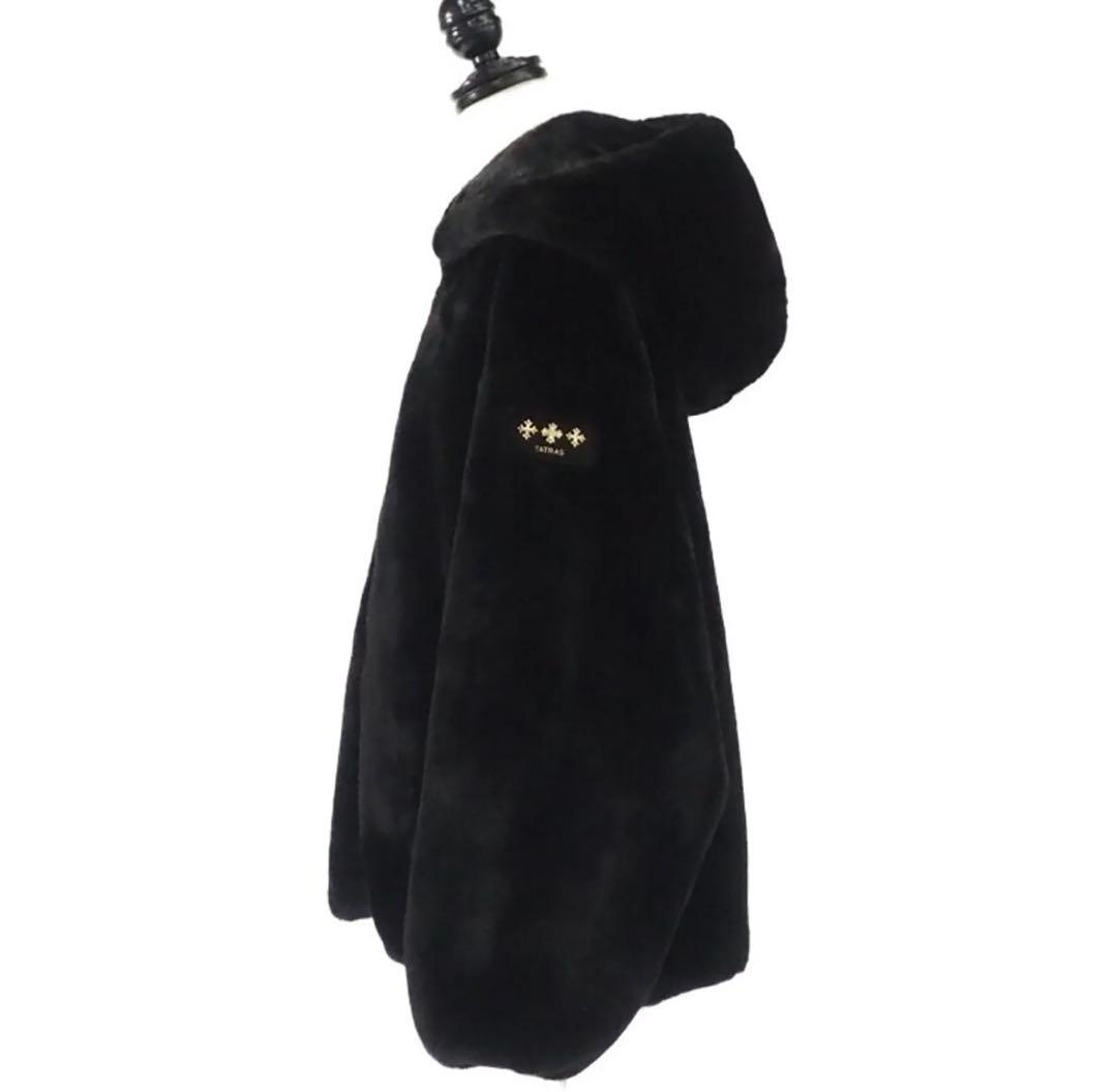 新品未使用♡TATRAS YUMOLAフード付きフェイクファーブルゾン