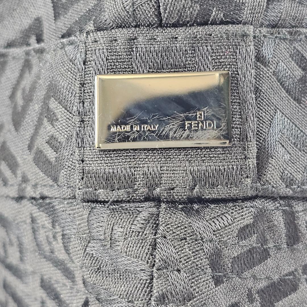 【希少・美品】Fendi ブラック　ズッカ柄 バケットハット 収納ポーチ付き