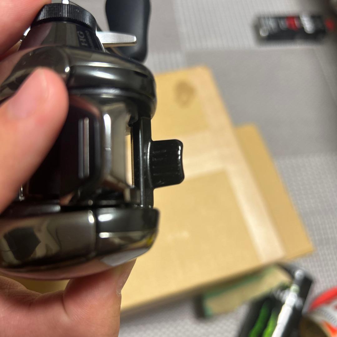 25ANTARES 100HG (右)ベイトリール シルバー