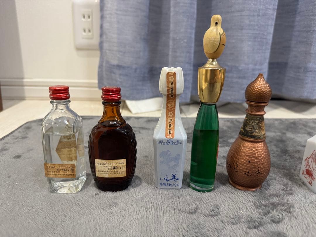 t*n様 ウィスキー　ブランデー　他　ミニチュアボトル44本セット