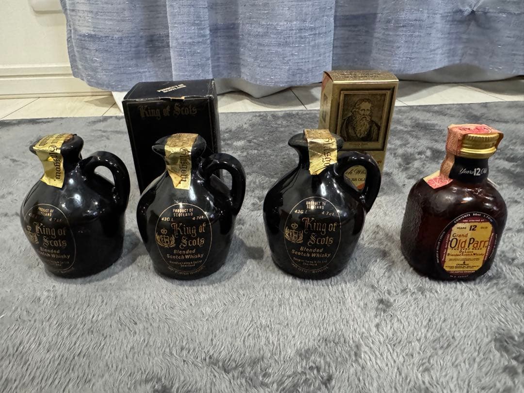 t*n様 ウィスキー　ブランデー　他　ミニチュアボトル44本セット