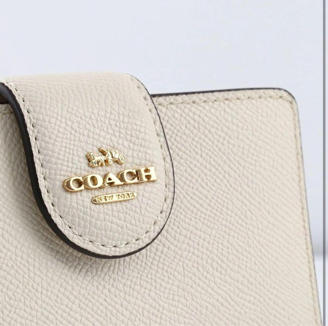 COACH アイボリー 二つ折り財布