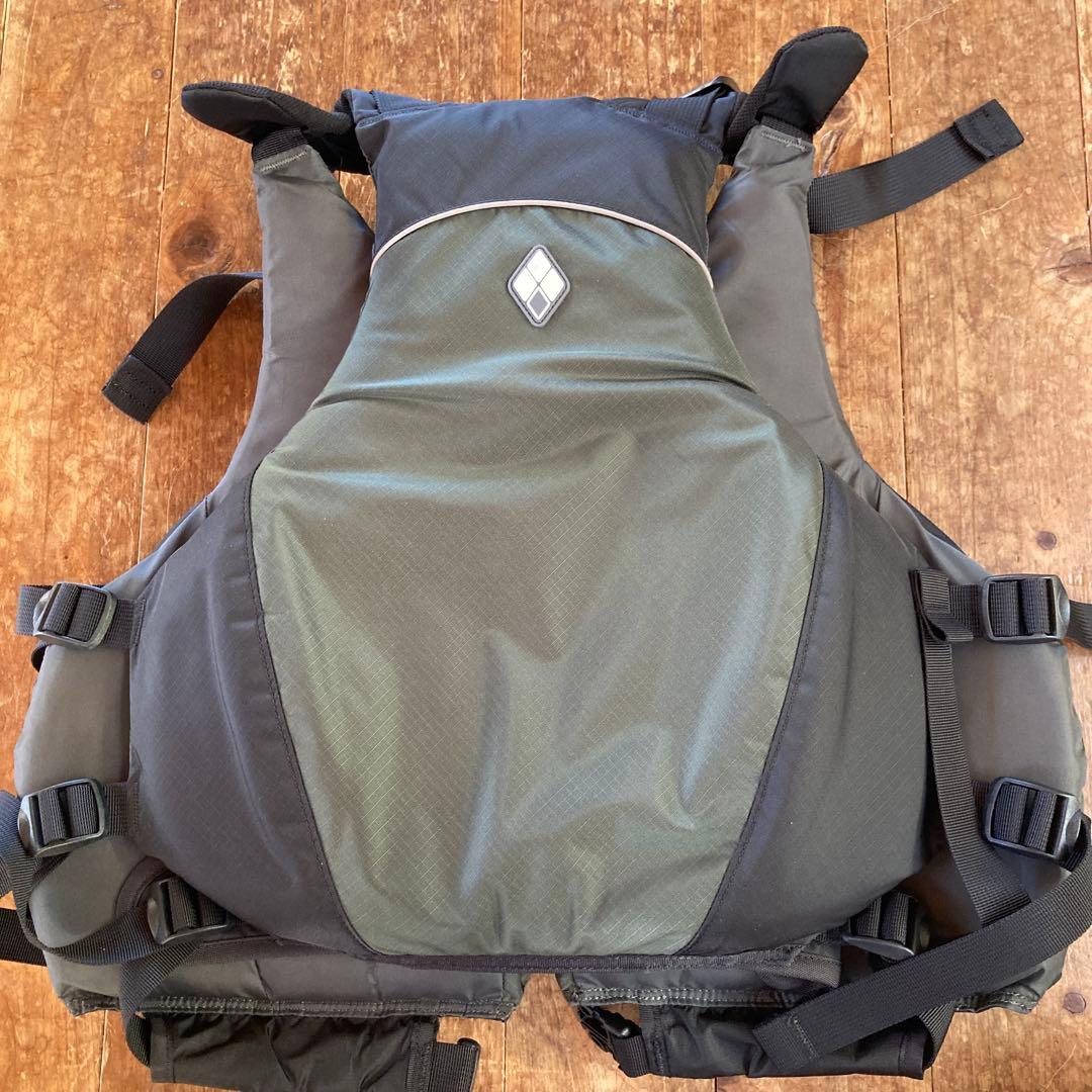 モンベル　アングラー　ライフジャケットL/XL