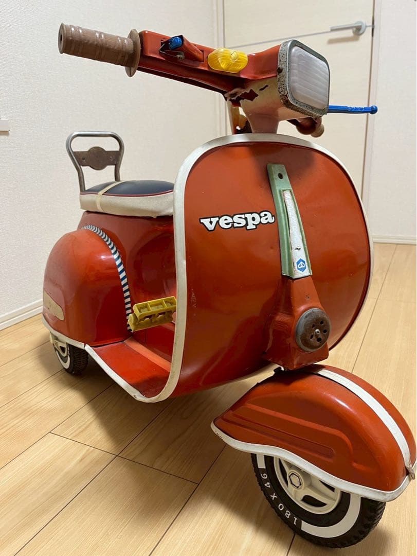 VESPA ペダル式三輪車 ブリキ玩具 置物