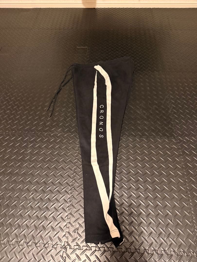 クロノス　ズボン