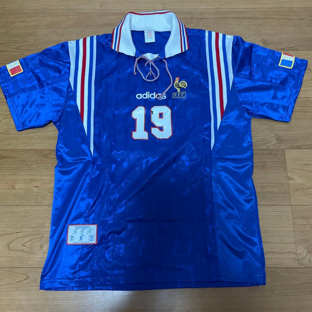 りーむ　フランス代表　ユニフォーム　カランブー選手