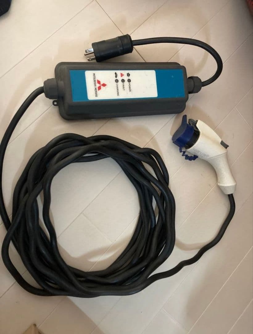 三菱純正EV　充電ケーブル　200V 10m 電気自動車