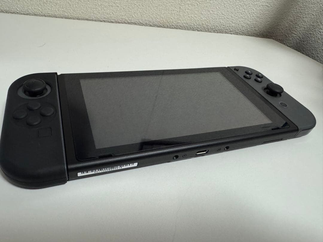 Nintendo Switch 本体グレー シリコンカバー　保護フィルム貼り済み