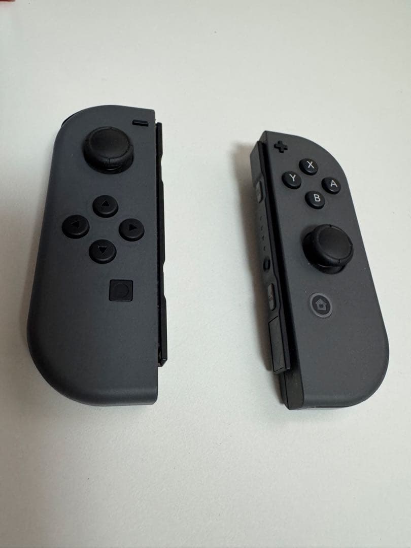 Nintendo Switch 本体グレー シリコンカバー　保護フィルム貼り済み