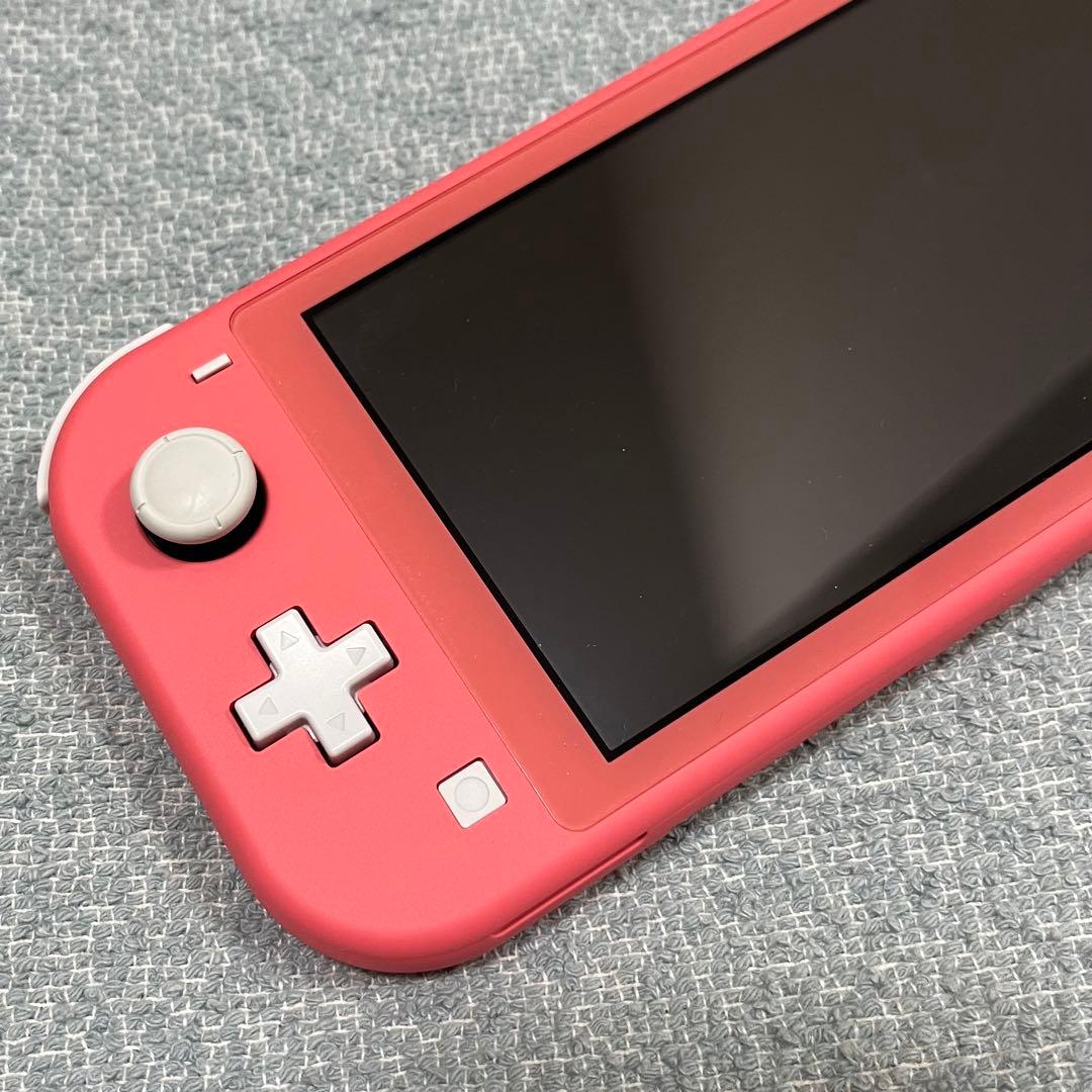 Switch lite コーラル　外箱付き