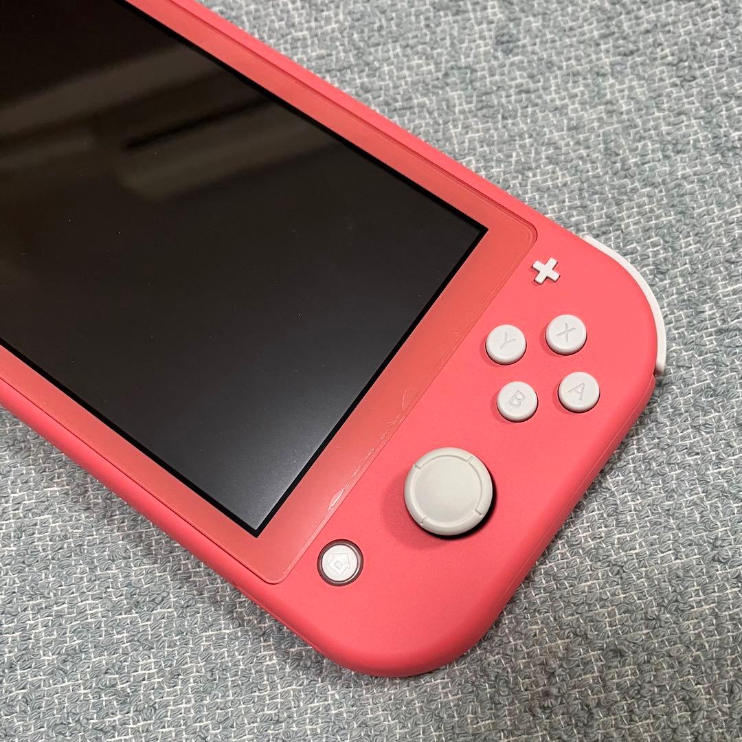 Switch lite コーラル　外箱付き