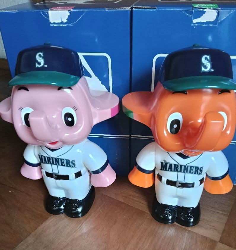 非売品レトロ　サトちゃんサトコちゃん　MLB マリナーズ大型貯金箱　バンク
