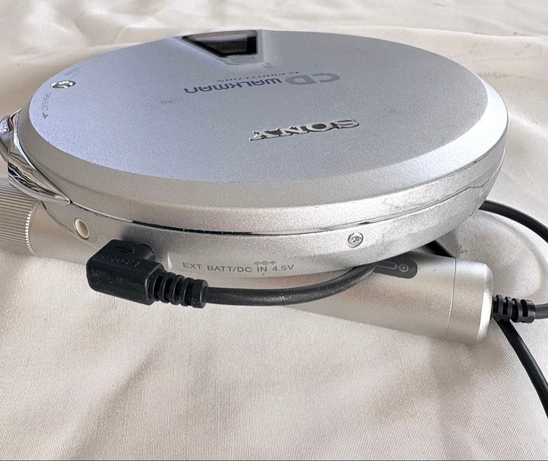 SONY CD WALKMAN D-E01 高音質 スロットイン純正リモコン付