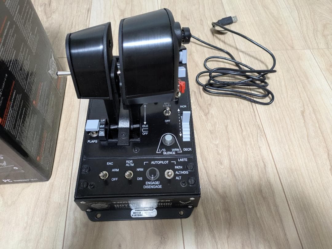 その他 THRUSTMASTER HOTAS Warthog Dual Throttle