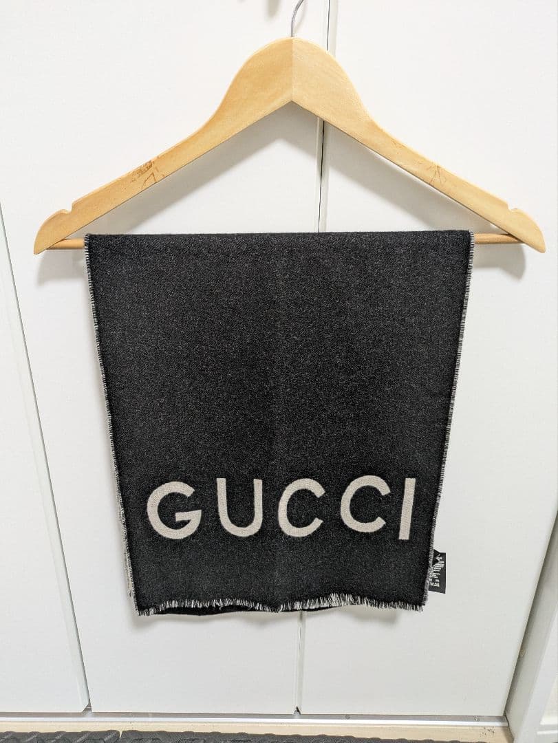 GUCCI グッチマフラーウルフストールリバーシブル