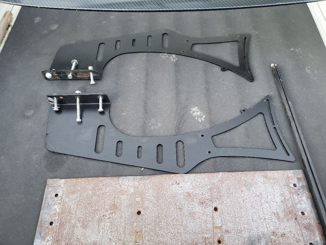 バーチカルステーの出品