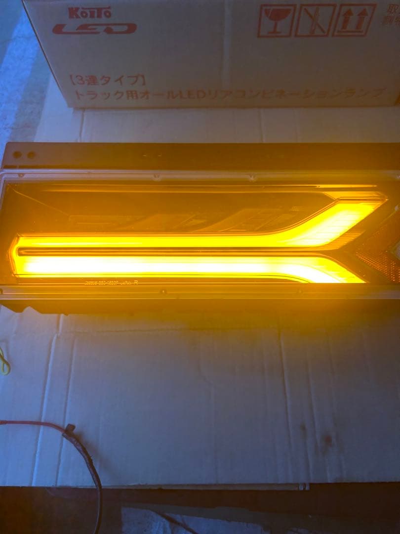 KOITO製流鏑馬テールランプ右側