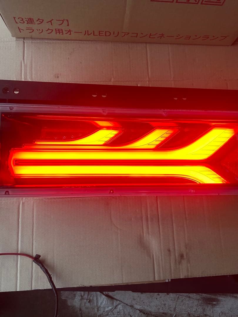 KOITO製流鏑馬テールランプ右側