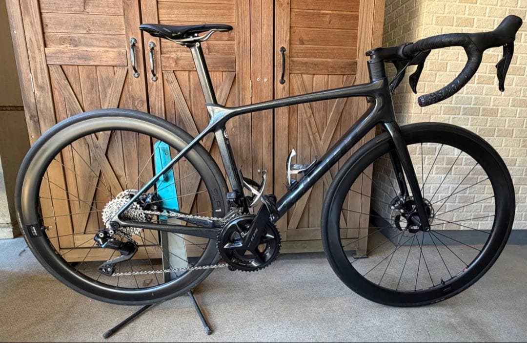 美品 2022 ジャイアント　TCR advanced PRO1 DISC 電動