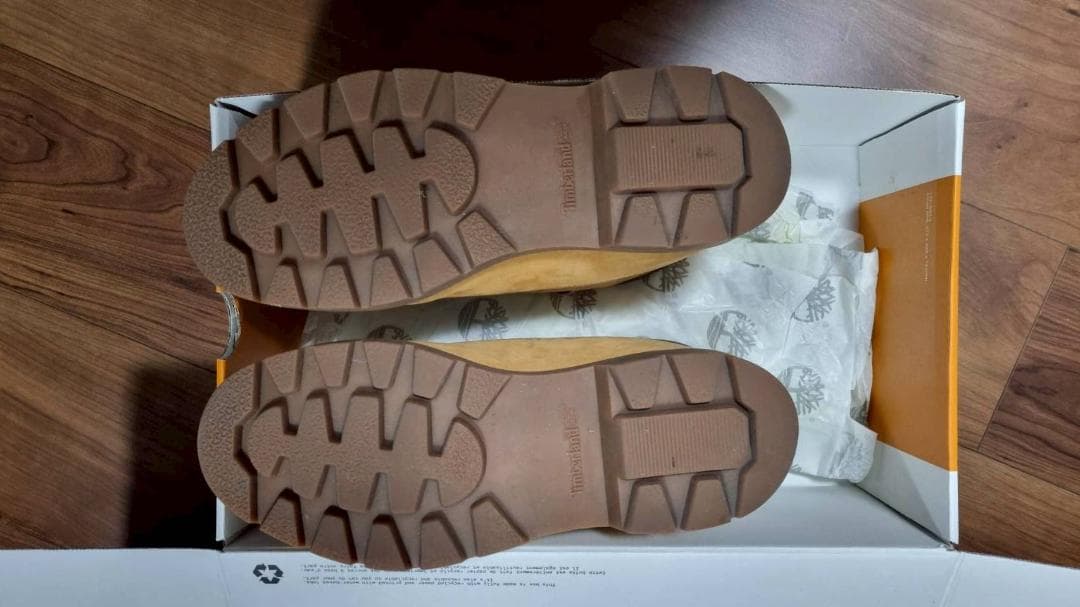 Timberland クラシック ウォータープルーフ チャッカ A2QRG