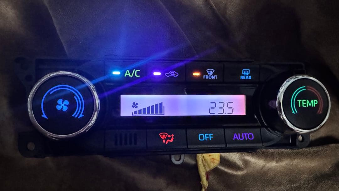 A200 ロッキー A210 ライズ レインボーLED打ち替え済みエアコンパネル