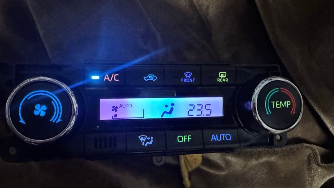 A200 ロッキー A210 ライズ レインボーLED打ち替え済みエアコンパネル