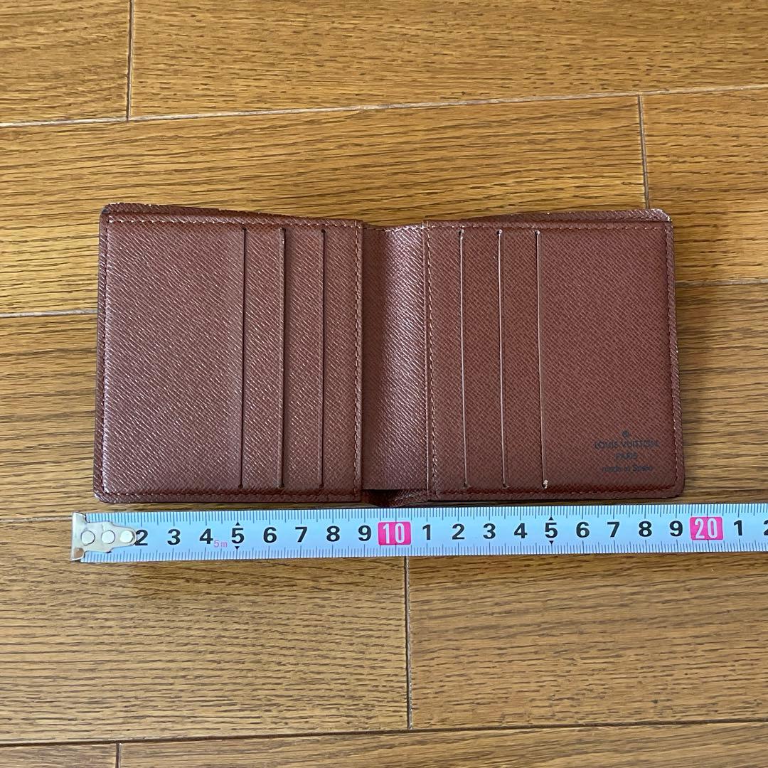 ルイヴィトン　メンズ　二つ折り財布　なし