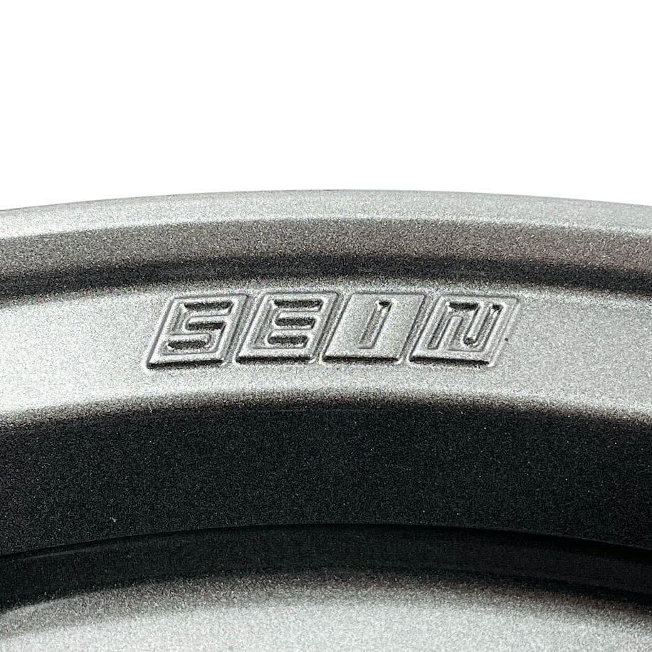 健*治様 未使用●KYOHO ザインSS●15インチ ジムニー ホイール ナッㇳ