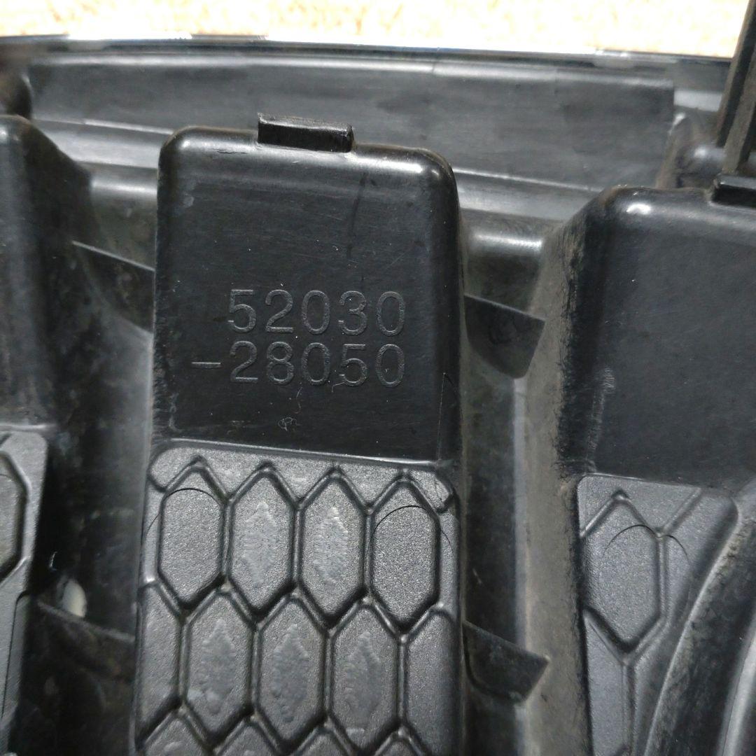 TOYOTA ヴォクシー80前期 純正フロント周りセット 中古品