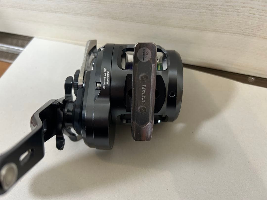 SHIN です OCEA JIGGER 1501HG ベイトリール